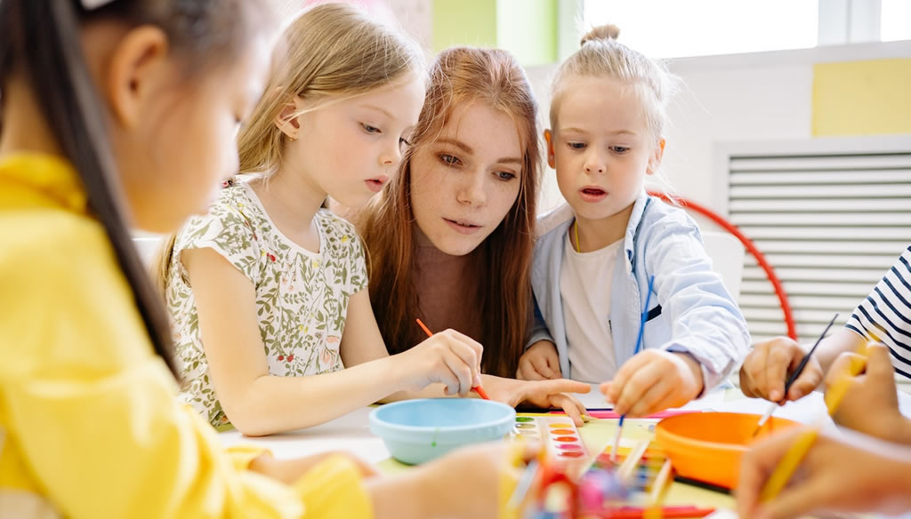Técnico Laboral en Auxiliar a la Atención Integral de la Primera Infancia